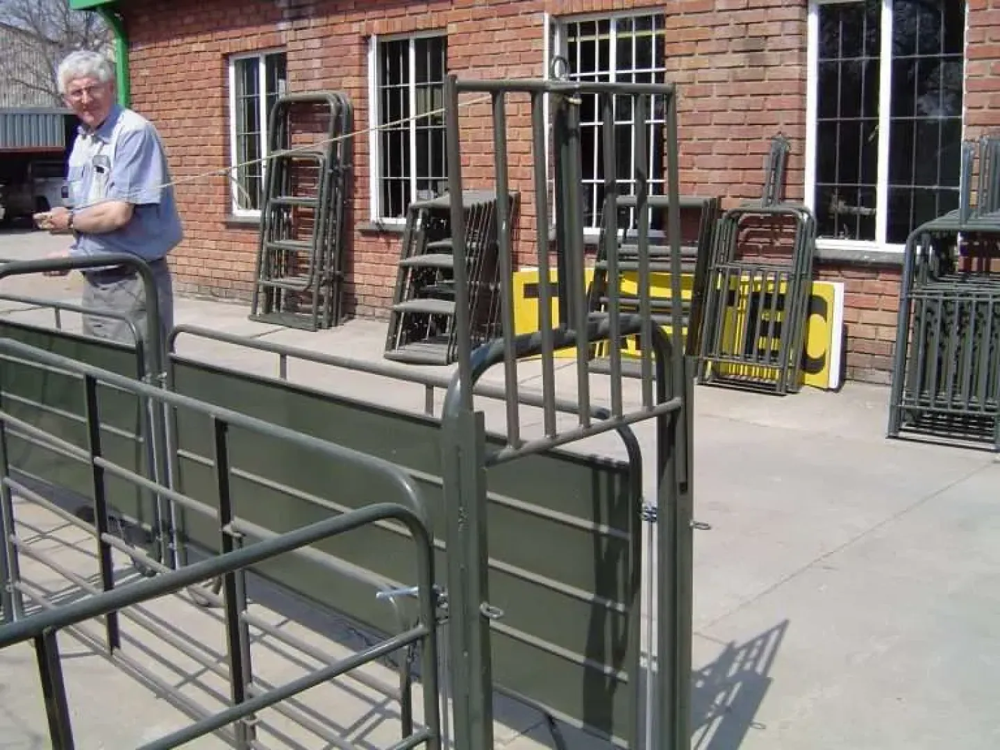 Handle and Rope for TSK4 Sheep Drop Gate | Tal-Tec