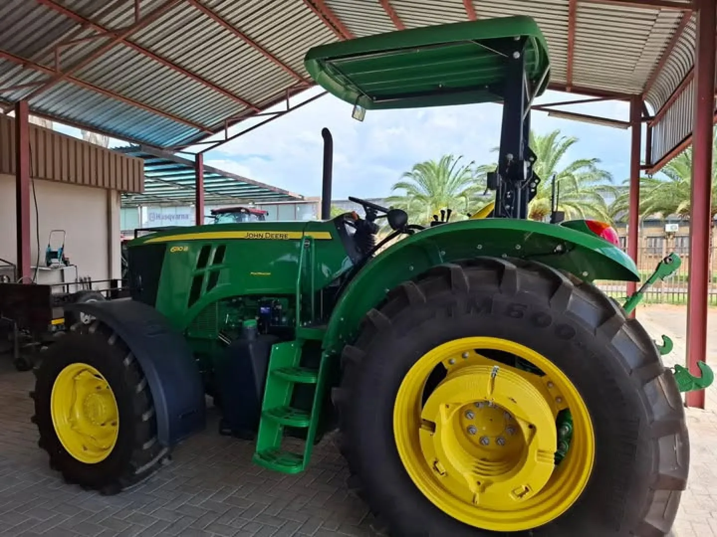 2023 John Deere 6110 B | Agrimar