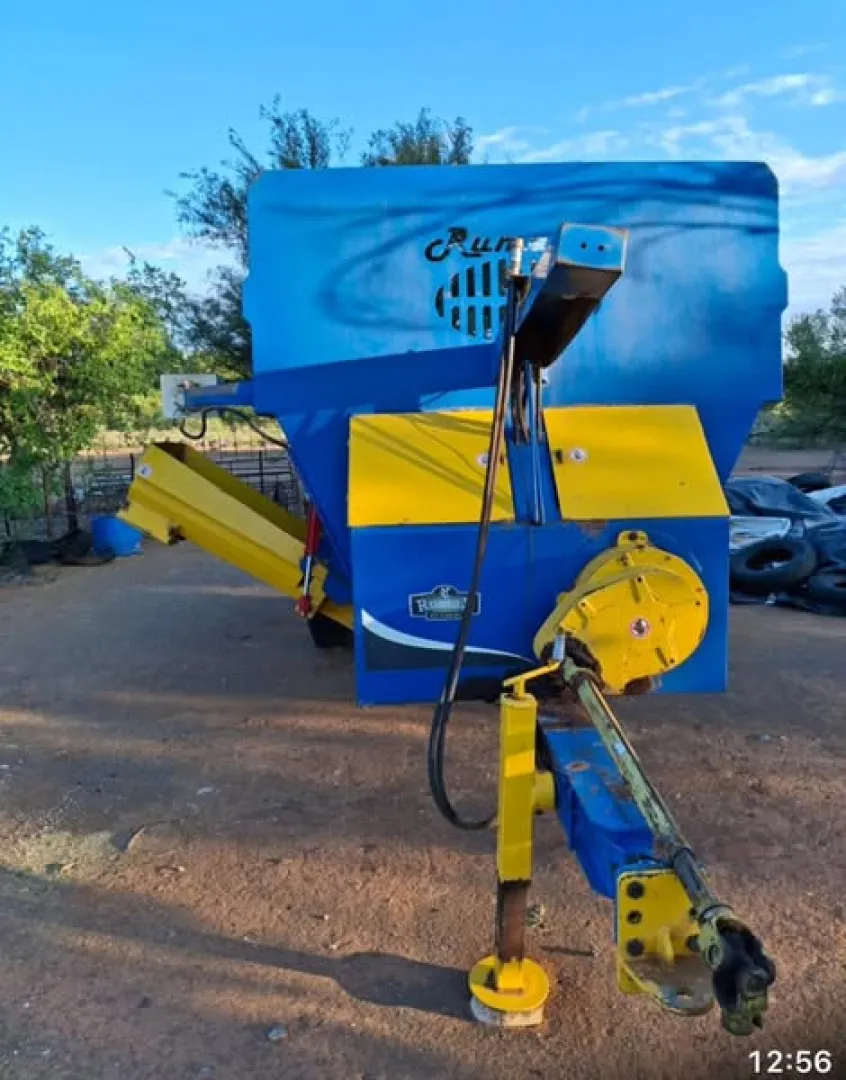Rumax 15 cub voermenger | Agrimar