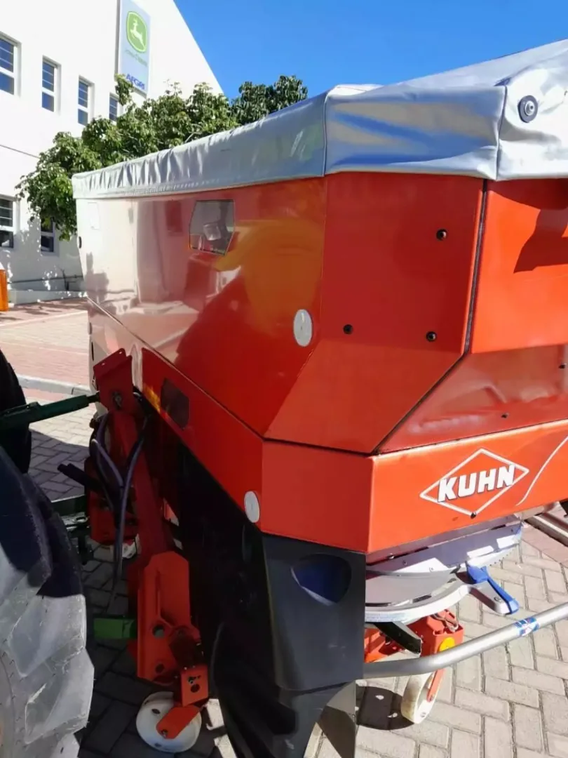 3 Point Kuhn Spreader | QAC Equipment