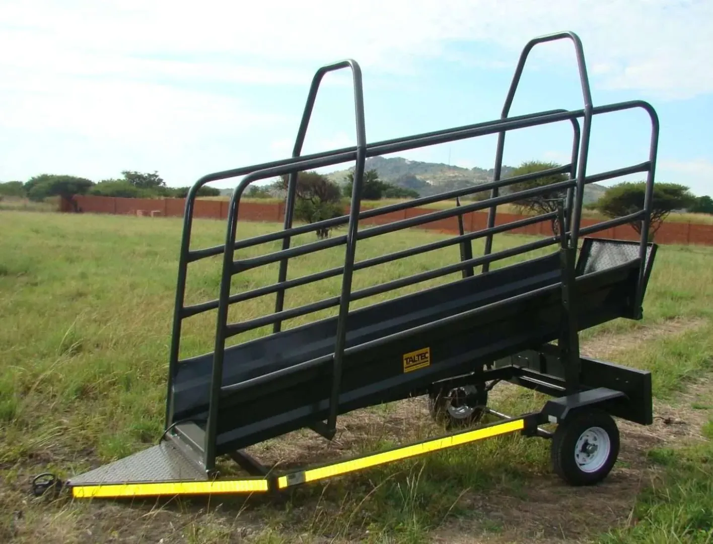 TLR4 Cattle Loading Ramp (Roadworthy) | Tal-Tec