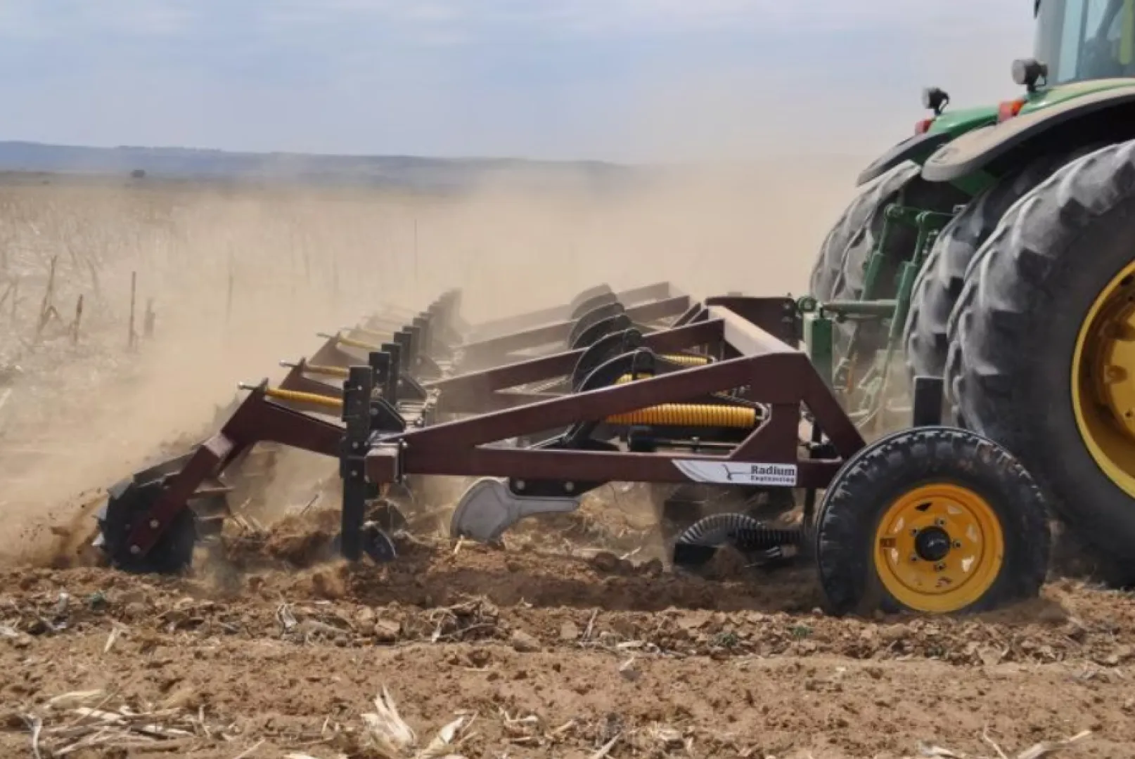 RTS110 ZoneTill ripper | Radium Engineering