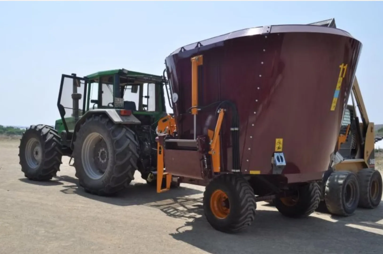 MFX011 Verticle feed mixer | Radium Engineering