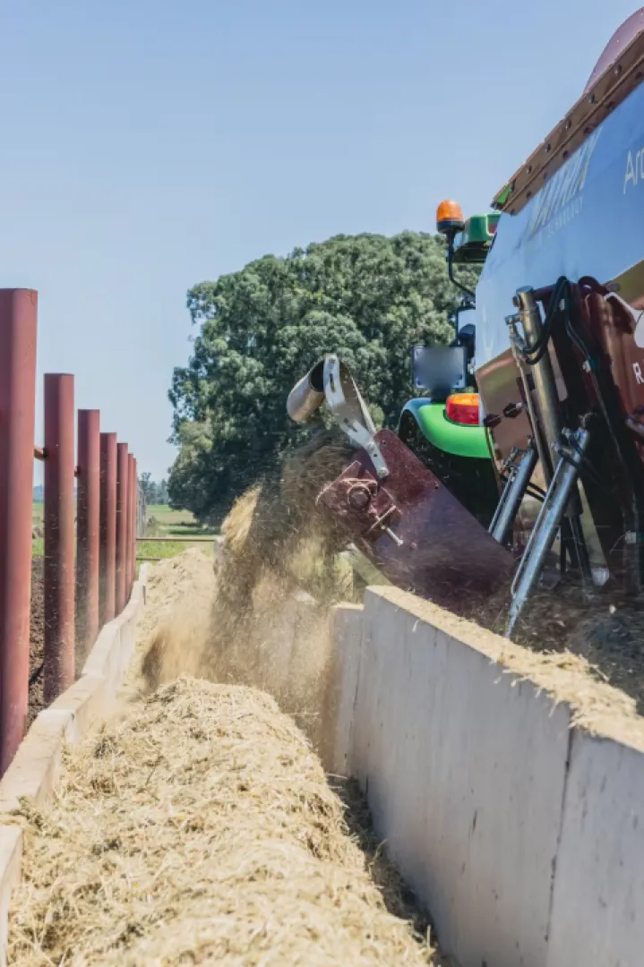 MFA012 Horizontal feed mixer | Radium Engineering