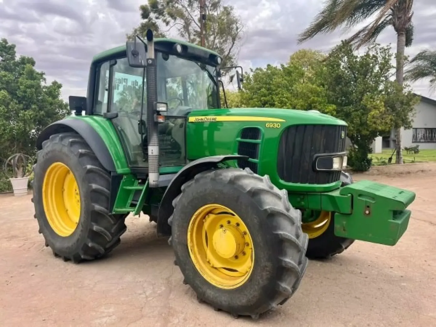 2011 John Deere 6930 Premium | QAC Equipment