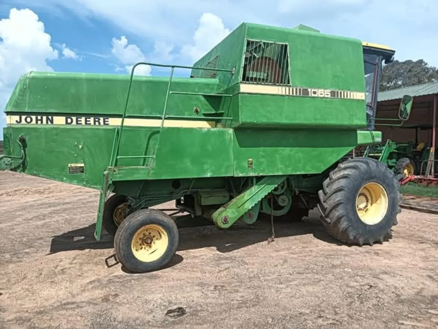 John Deere 1065 stroper | Agrimar