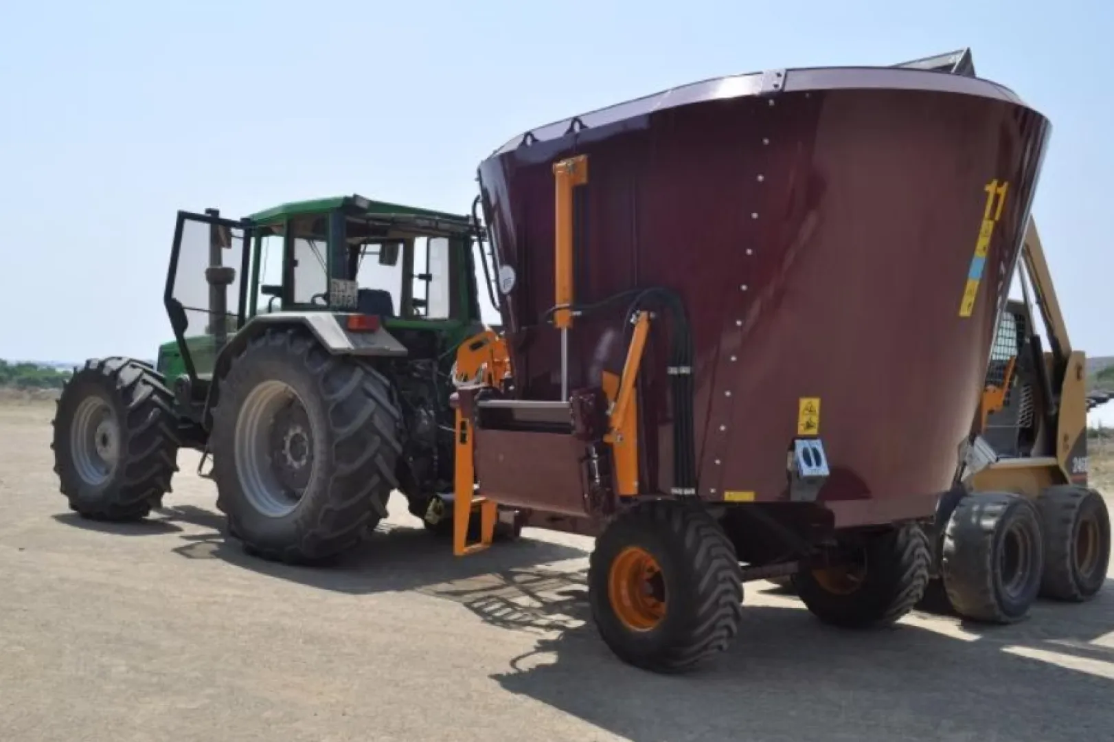 MFX015 verticle feed mixer | Radium Engineering