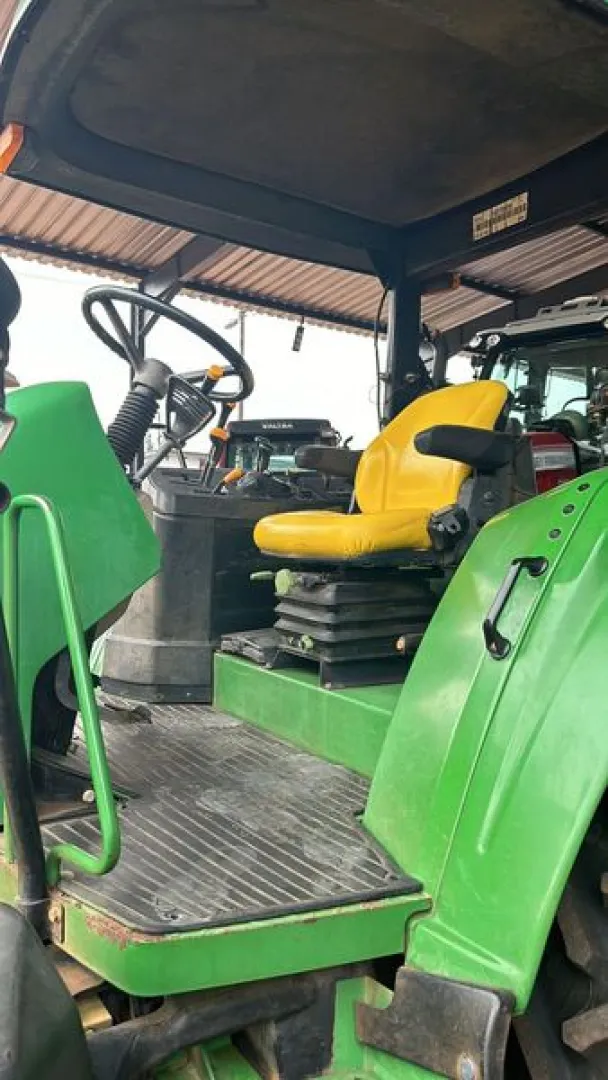 2014 John Deere 6105M cab | Agrimar