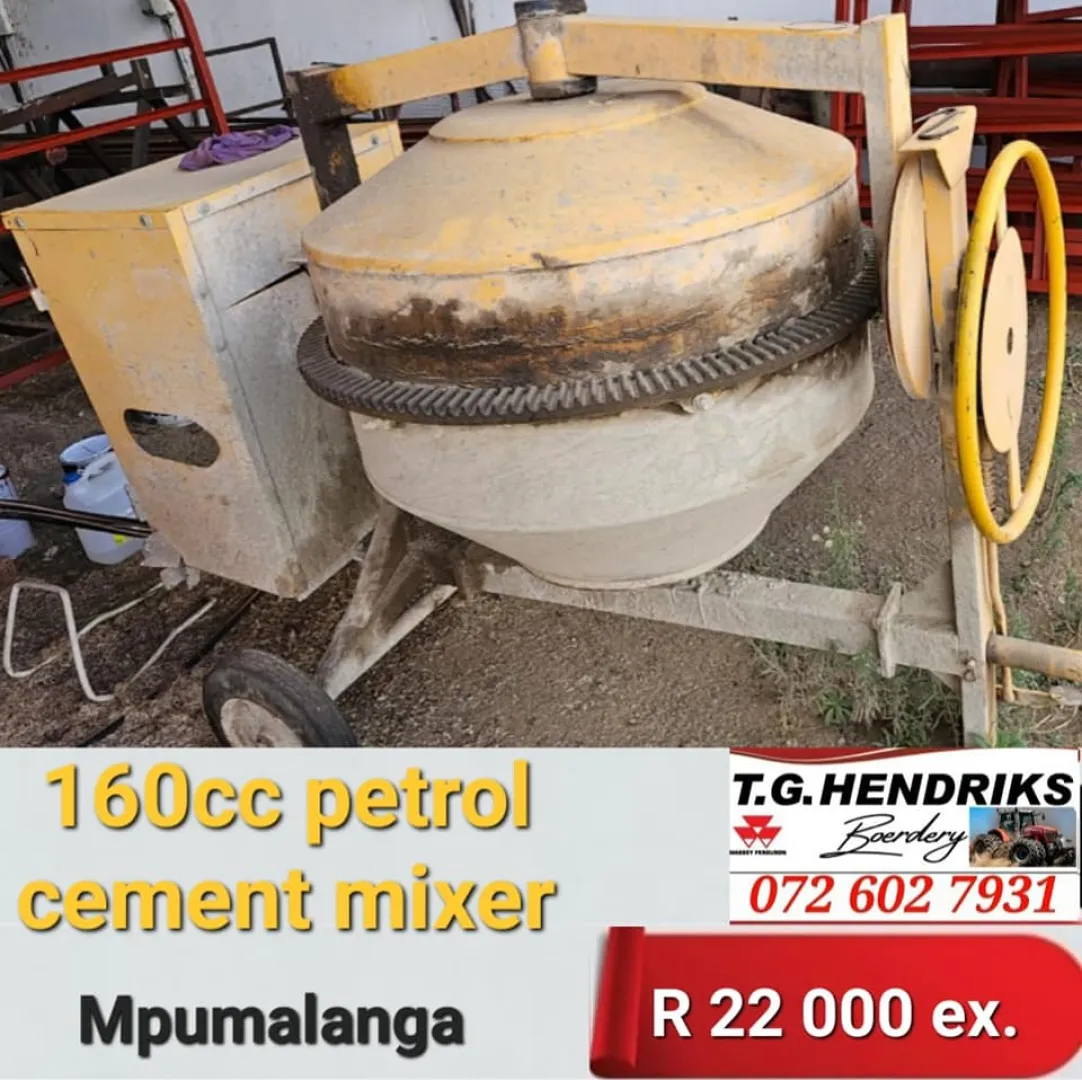 160 cc Cement mixer | T.G Hendriks boerdery