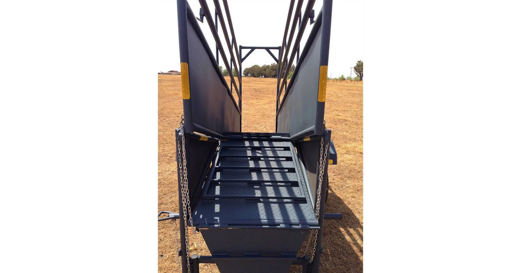 Mobile loading ramp | Mobiele laaibank | Algar