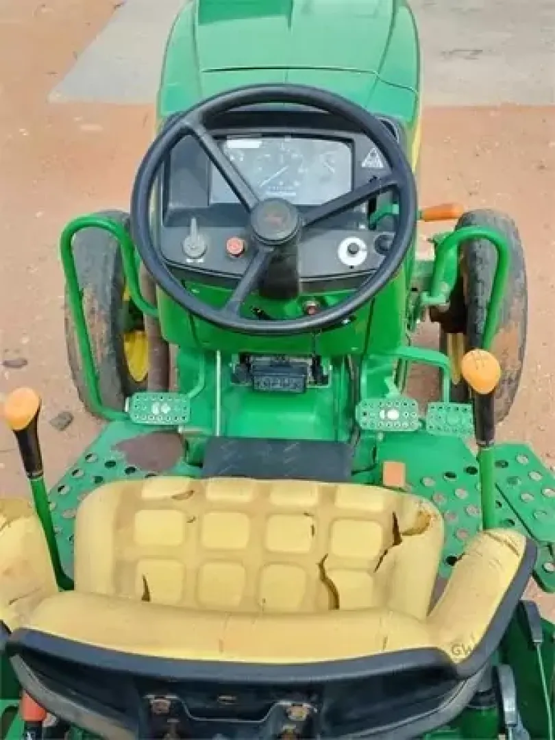 2017 JOHN DEERE 5055E | QAC Equipment