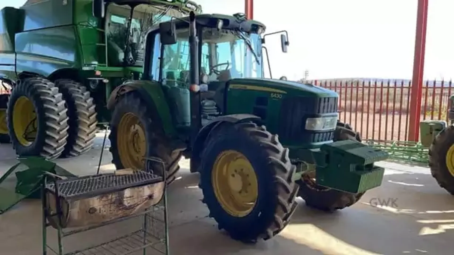 2012 JOHN DEERE 6430 PREMIUM | QAC Equipment
