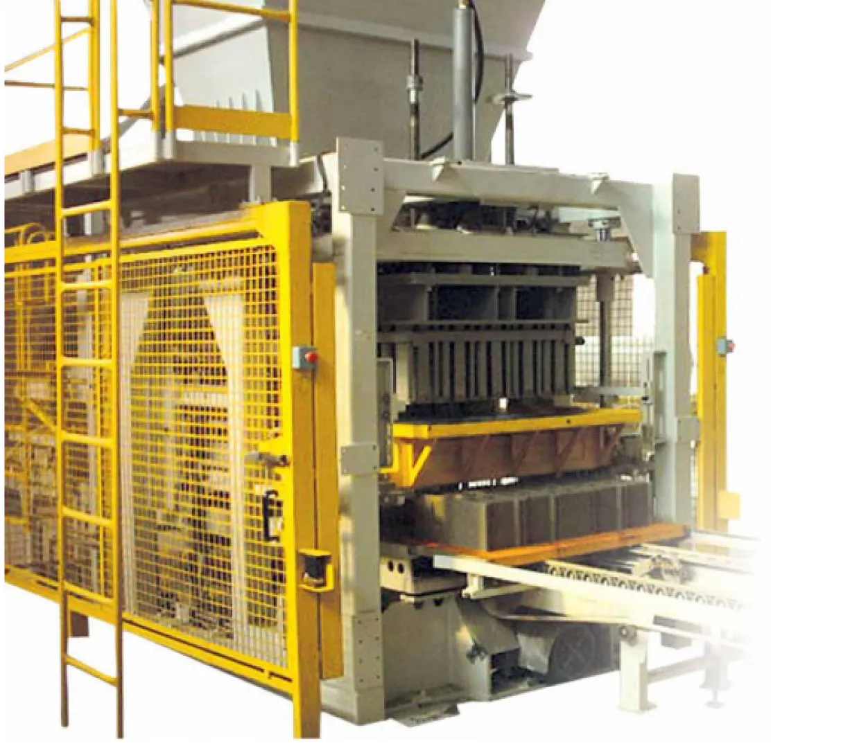 Poyatos Universal imported brick block and paver making machine | Revaro
