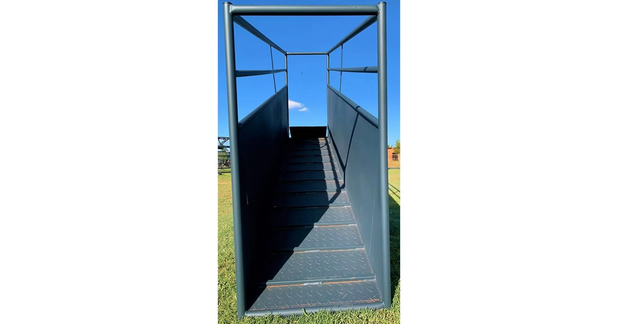 Sheep loading ramp (Static) | Skaap laaibank (Staties) | Algar