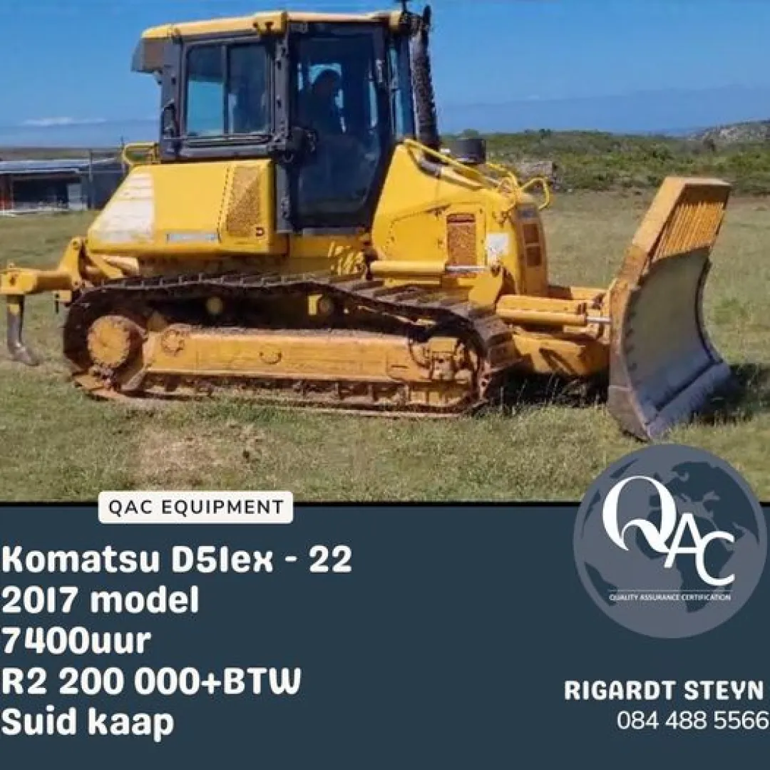 Komatsu D5LEX-22 2017 model | QAC Equipment