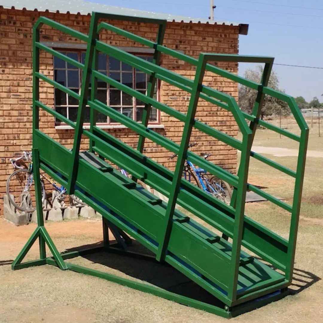 Standard loading ramp is static with no wheels | VDW Engineering