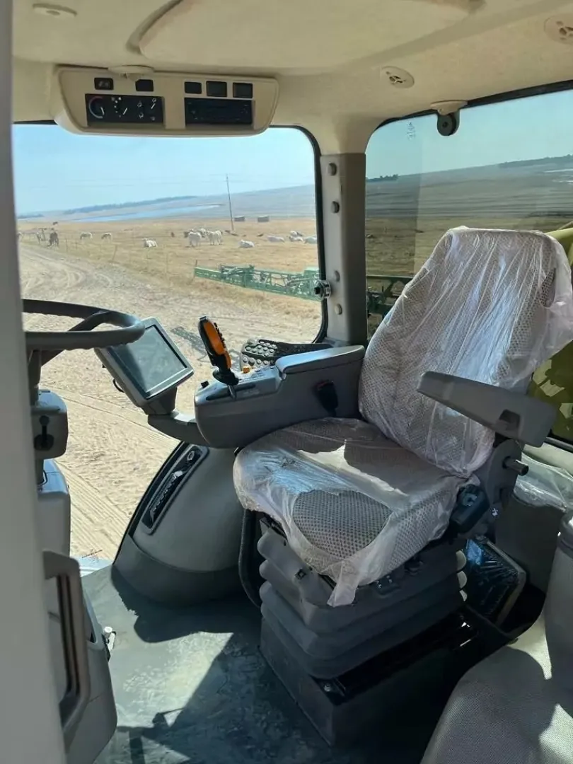 2017 John Deere Sprayer with screen and receiver | QAC Equipment