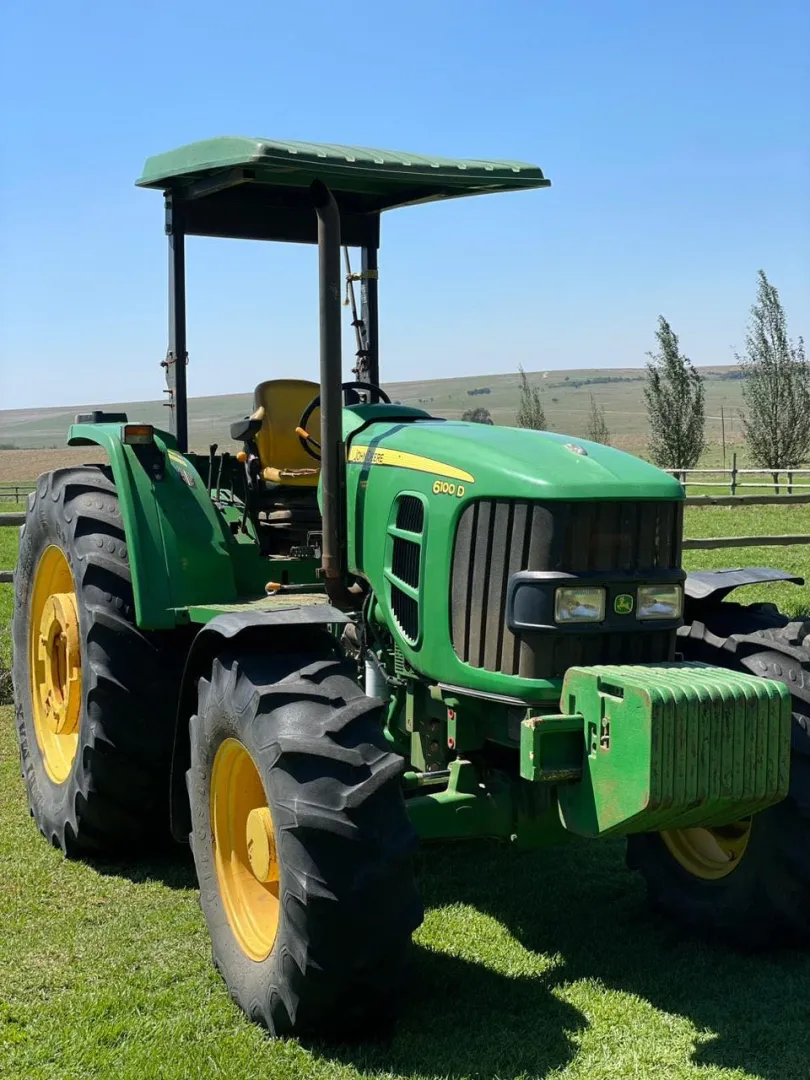2015 John Deere 6100D trekker | Agrimar