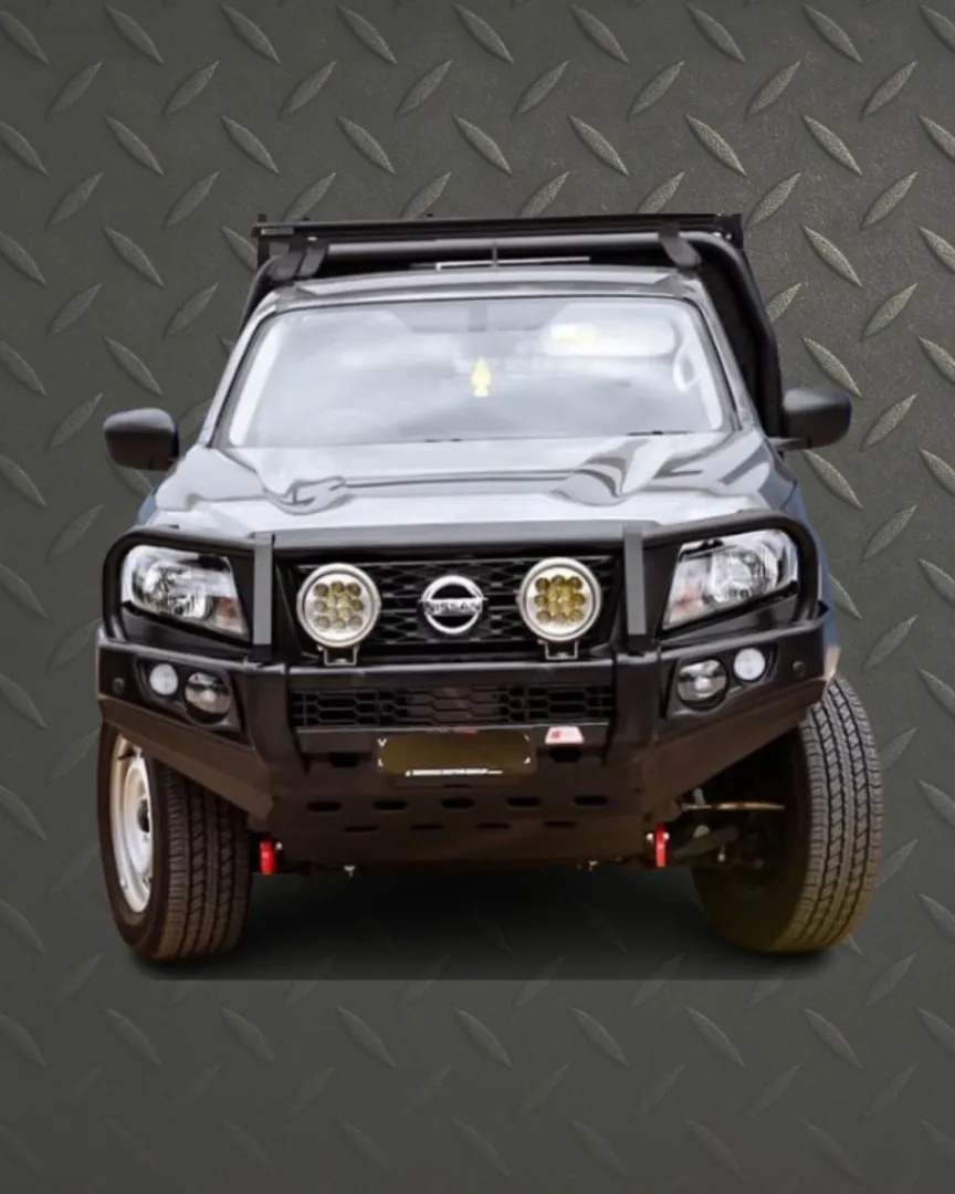 NISSAN NAVARA 2017-2021: POST TYPE FRONT BUMPER REPLACEMENT BULLBAR | Winch-In
