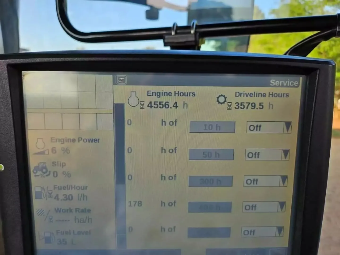 Case Magnum 340 with screen &amp; Receiver | QAC Equipment