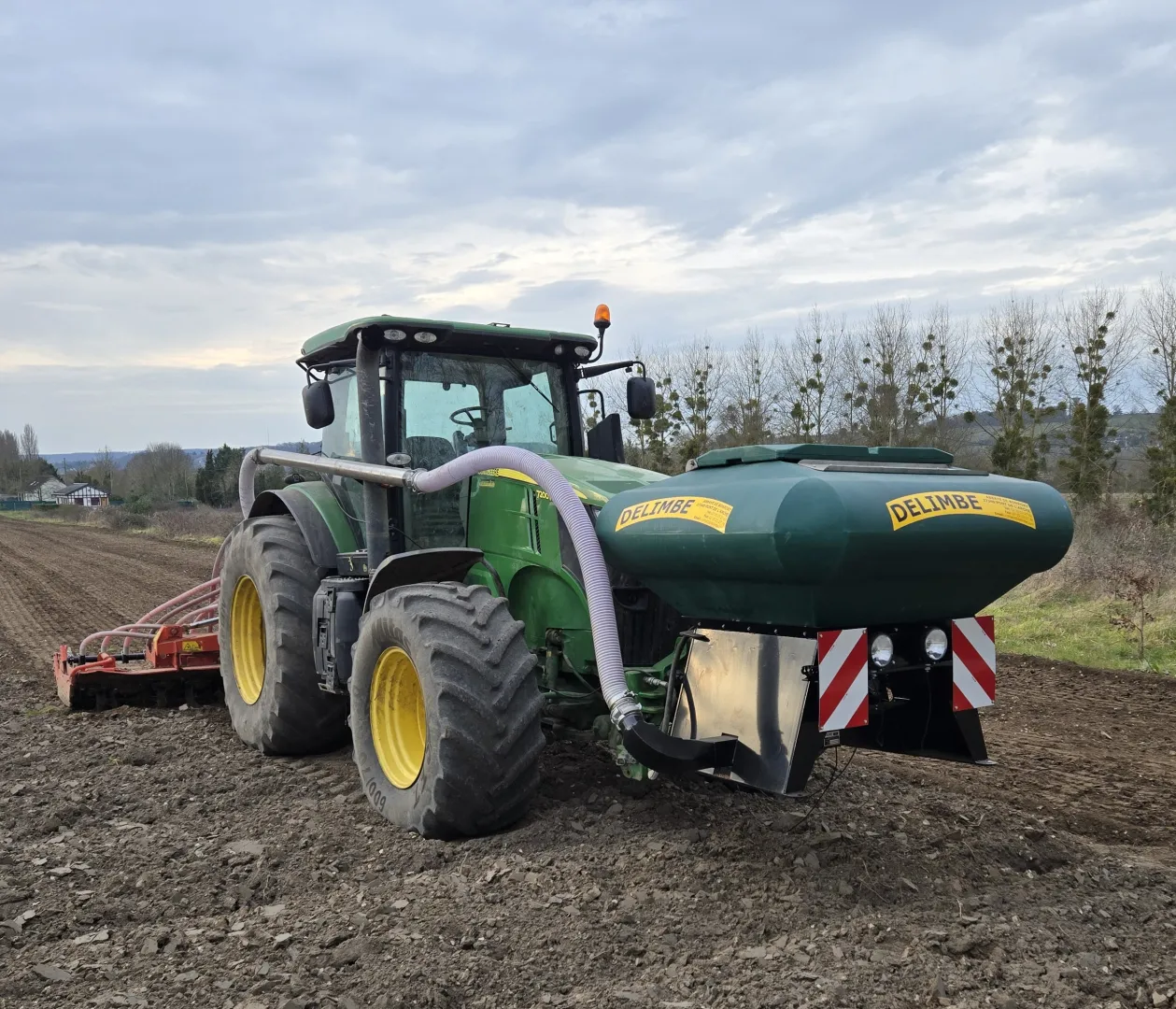 – DELIMBE T20 1700 LITRE FRONT HOPPER SEED DRILL –