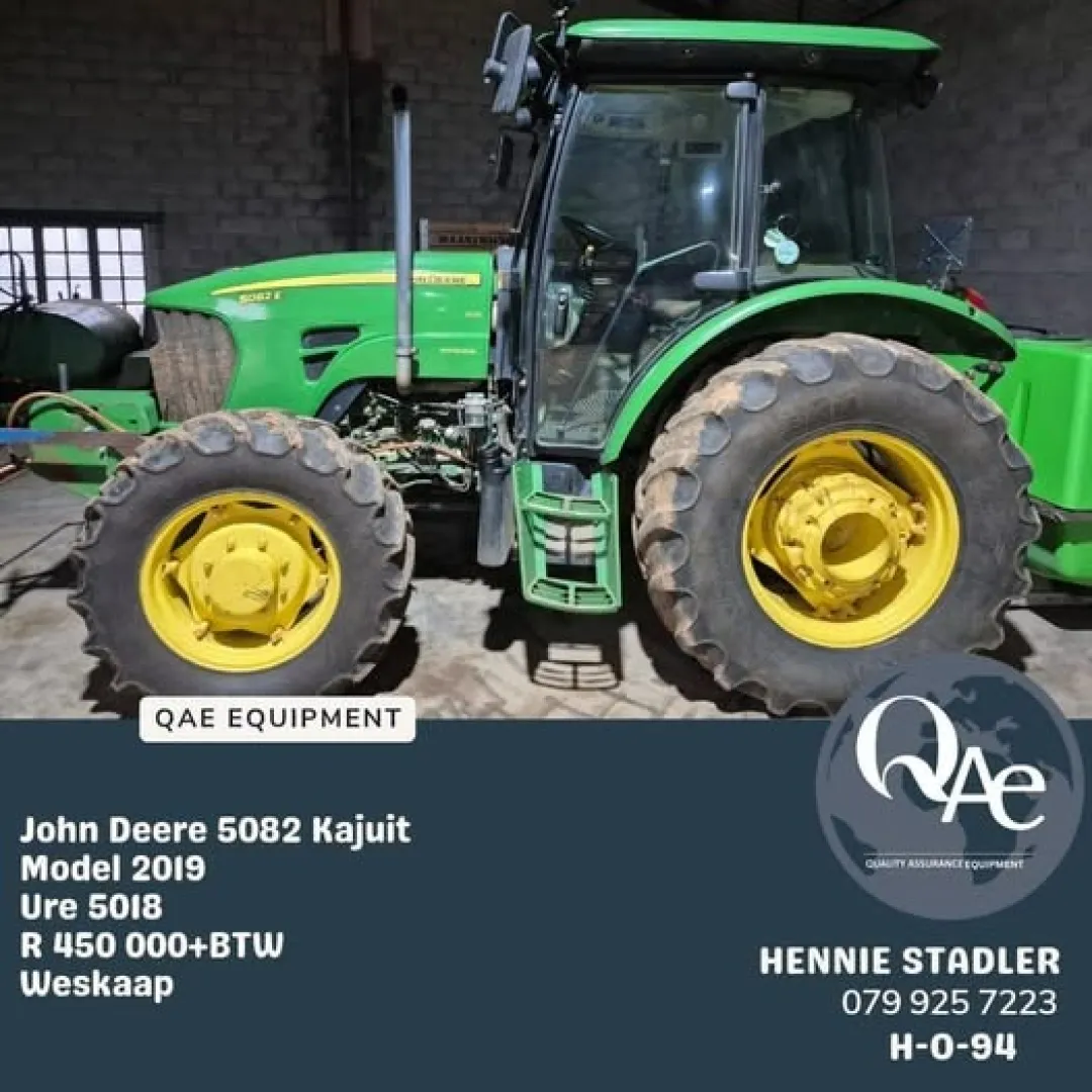 John Deere 5082 Kajuit |  QAC Equipment