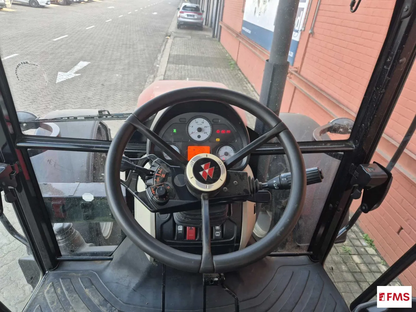 Massey Ferguson 6711 Ps Cab Fms310