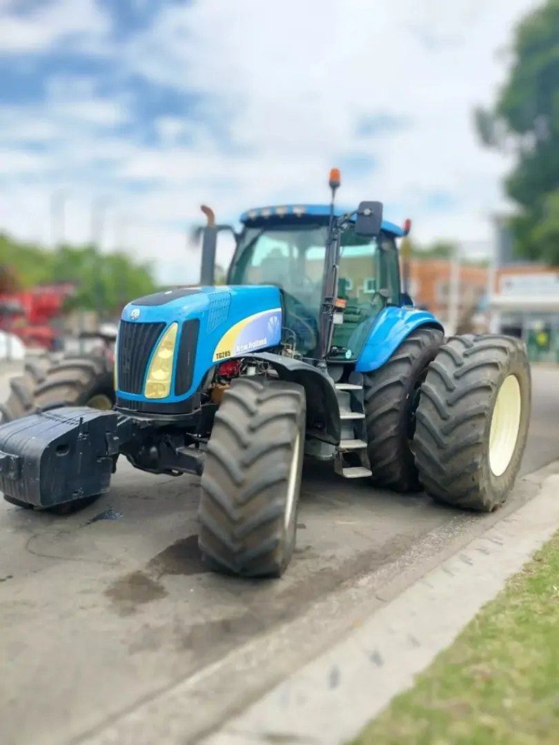 2007 New Holland TG 285 | QAC Equipment
