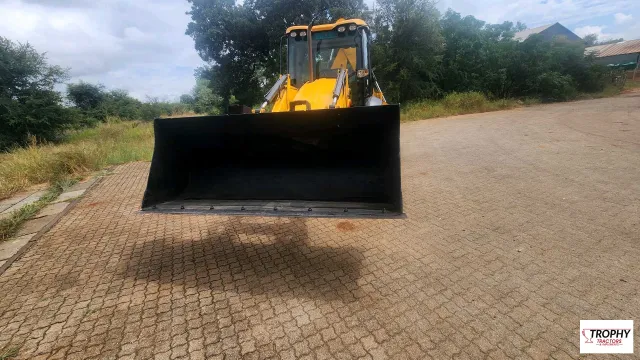 JCB 3CX ECO (UK)