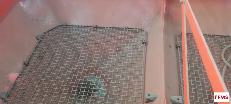 Kuhn Axis 30.1 Spreader Fms293