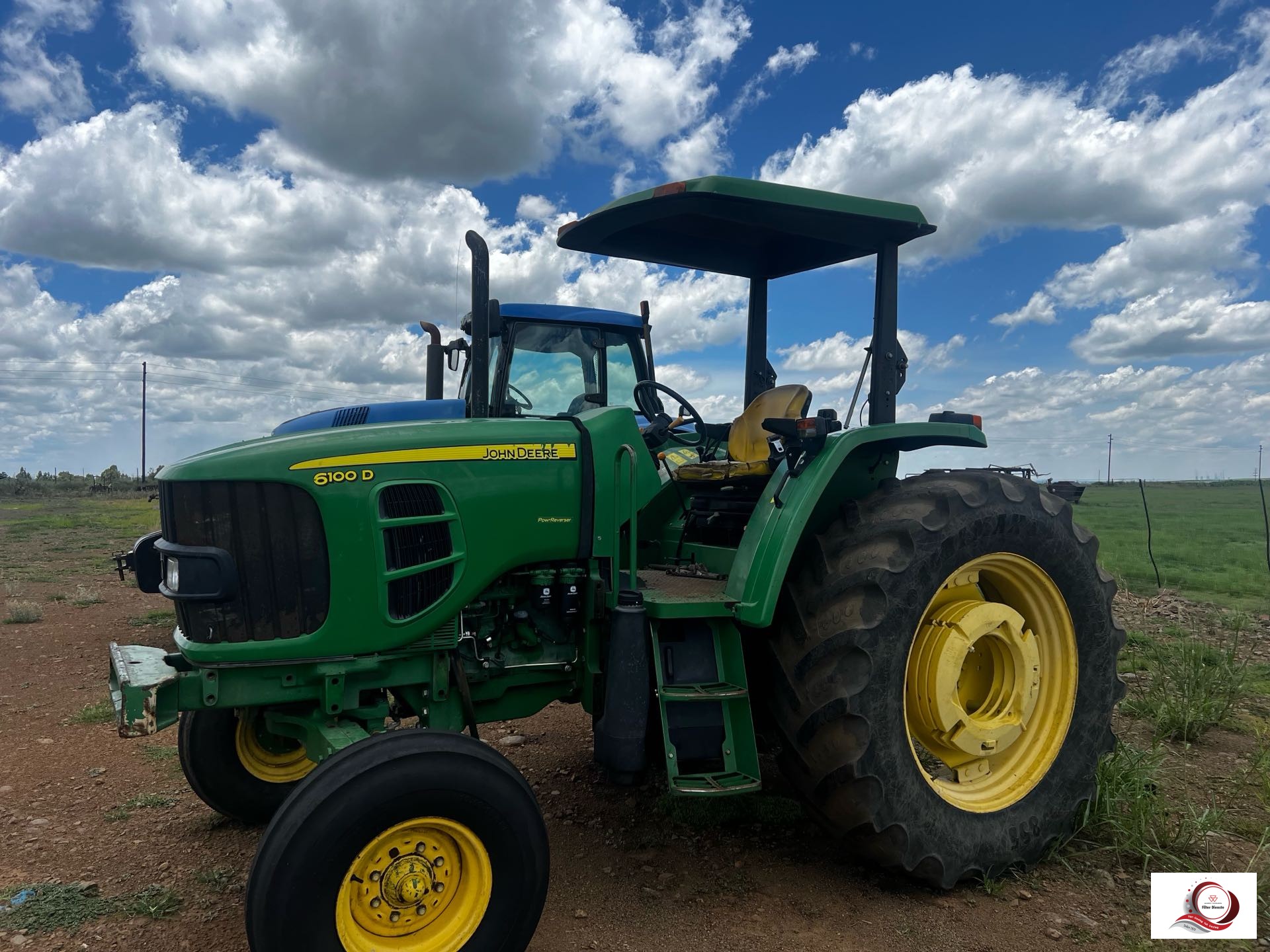 John Deere 6110D