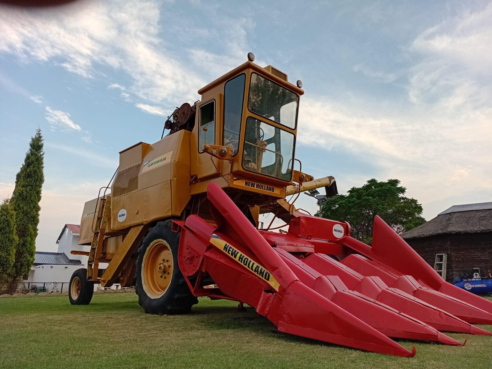New Holland Clayson 1530 Stroper Met 6 ry .91 plukkerkop | Agrimar 