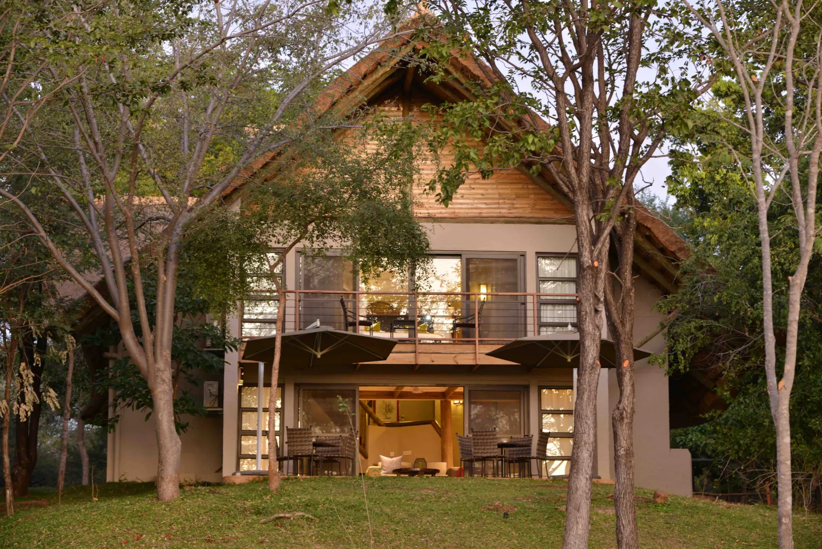 Victoria Falls Safari Suites (May 7, 2026 to Aug 3, 2026) | XL Boland Travel 