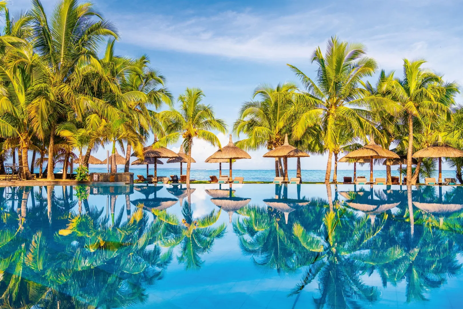 5* Dinarobin Beachcomber Golf Resort &amp; Spa (Jun 1, 2026 to Sep 21, 2026) | XL Boland Travel 