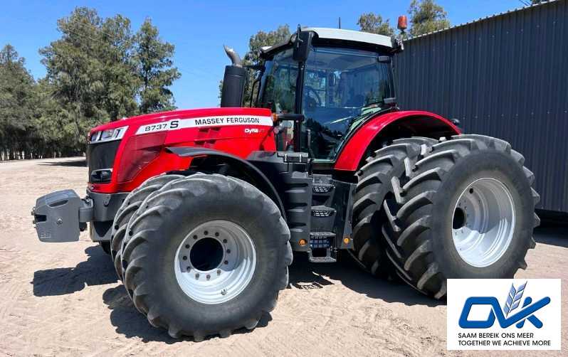 Massey Ferguson 8737S