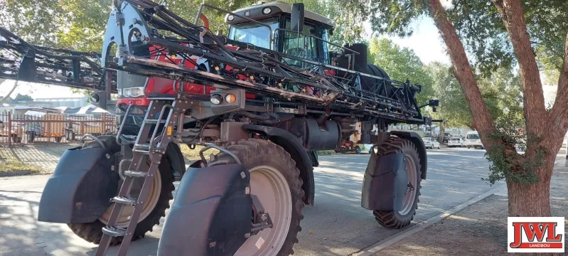 Massey Ferguson 9330 Sprayer