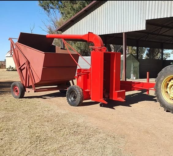 Drotsky voerstroper met 2 blarekare | Agrimar 