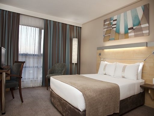 Holiday Inn Express Cape Town (May 4, 2026 to Oct 25, 2026) | XL Boland Travel 