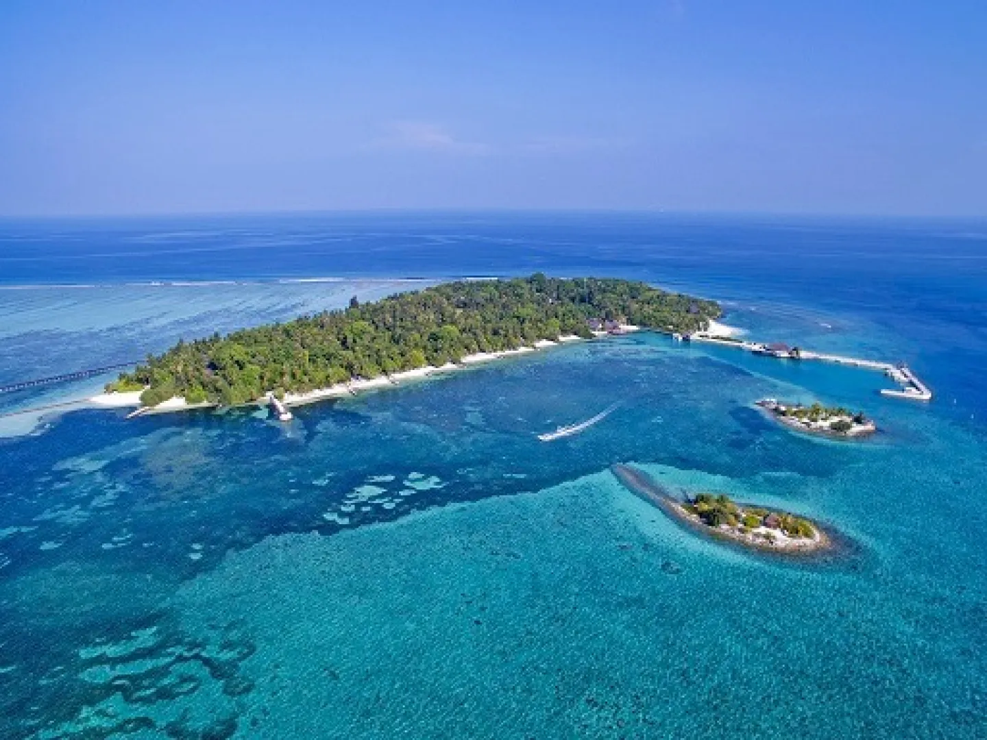 Adaaran Select Hudhuran Fushi (May 1, 2026 to Jul 31, 2026) | XL Boland Travel 