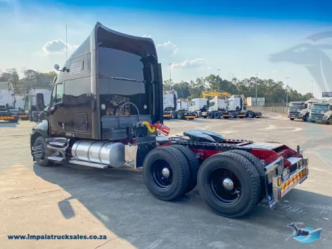 1997 Kenworth T2000 – 6×4 Truck Tractor