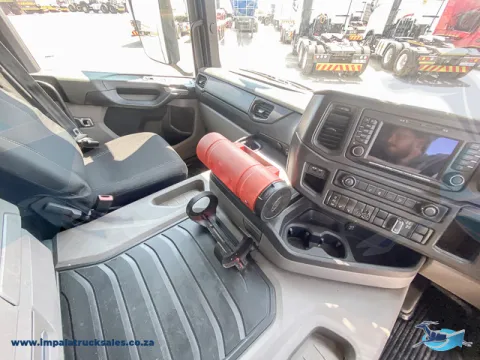 2020 Scania G460 – 6×4 Truck Tractor