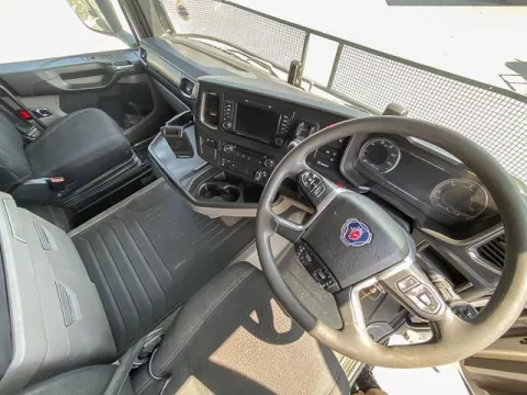 2020 Scania R560 – 6×4 Abnormal Lowbed Truck Tractor