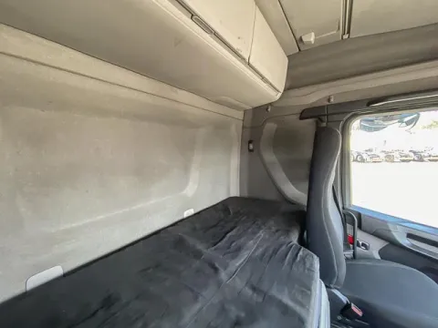 2020 Scania R560 – 6×4 Abnormal Lowbed Truck Tractor