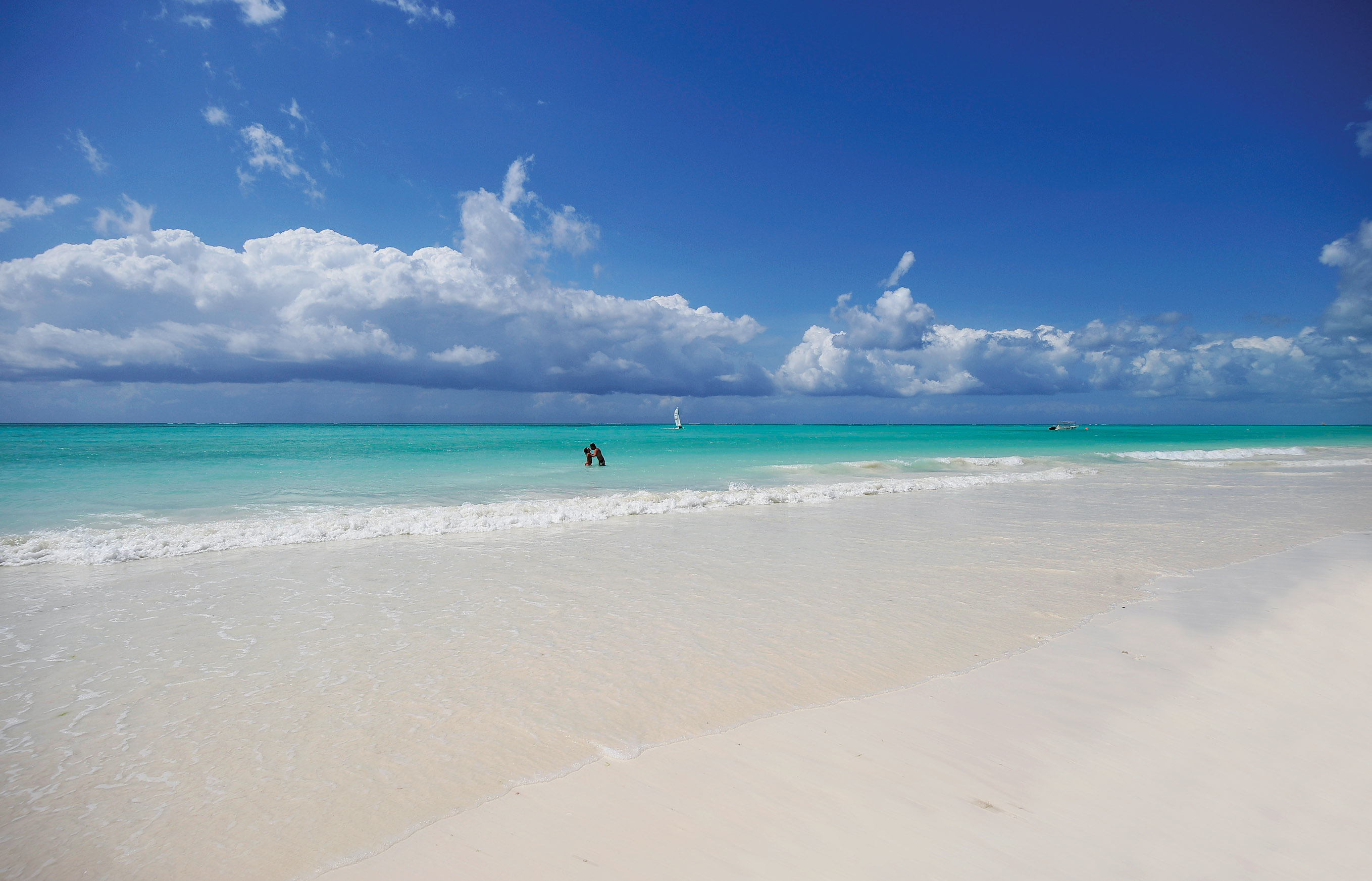 Diamonds Mapenzi Beach (May 12, 2026 to Jun 11, 2026) | XL Boland Travel 