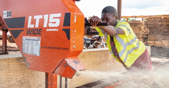 Établir la Norme d'Excellence en Afrique | Wood-Mizer