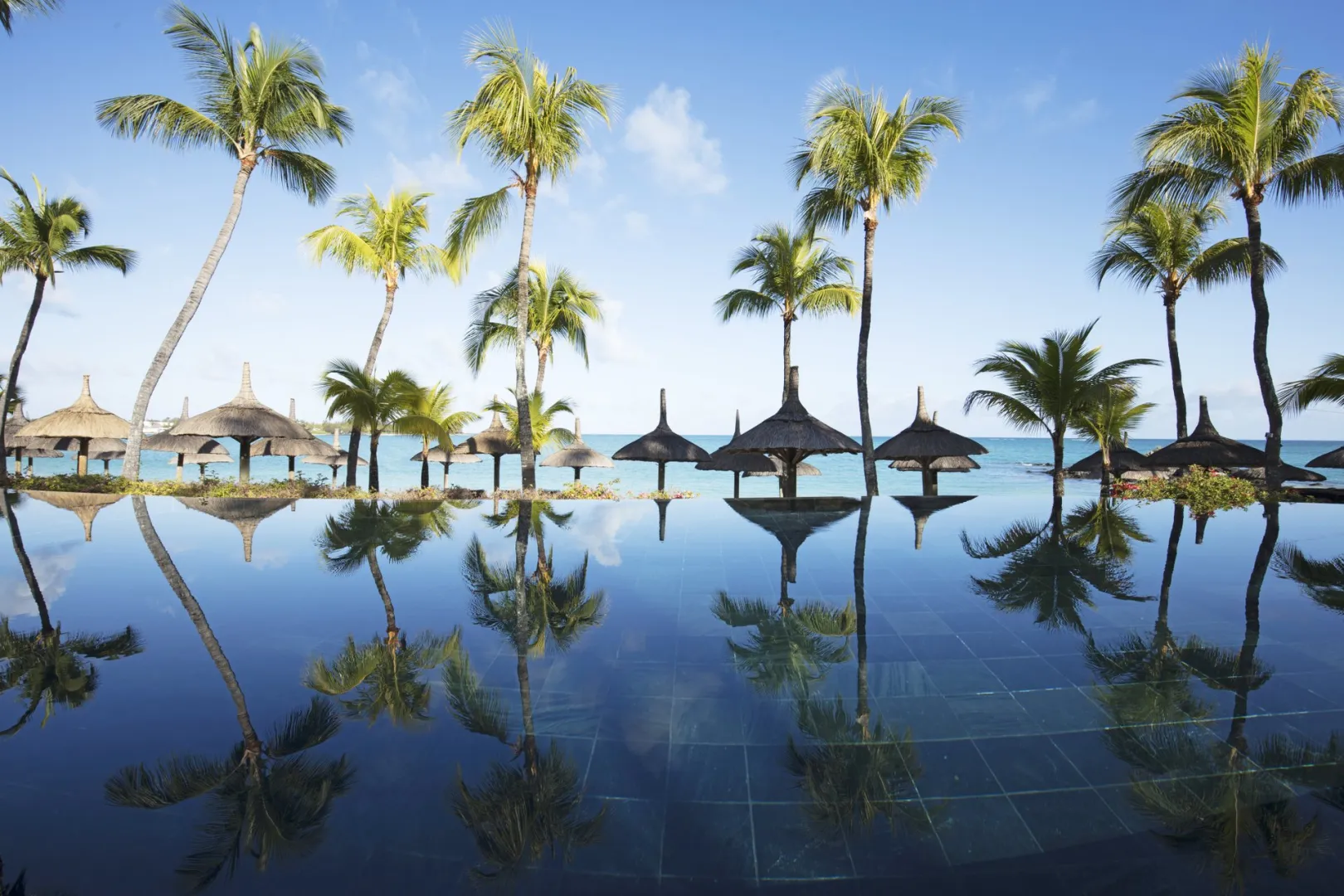 5* Royal Palm Beachcomber Luxury (Apr 13, 2026 to Jun 15, 2026) | XL Boland Travel 