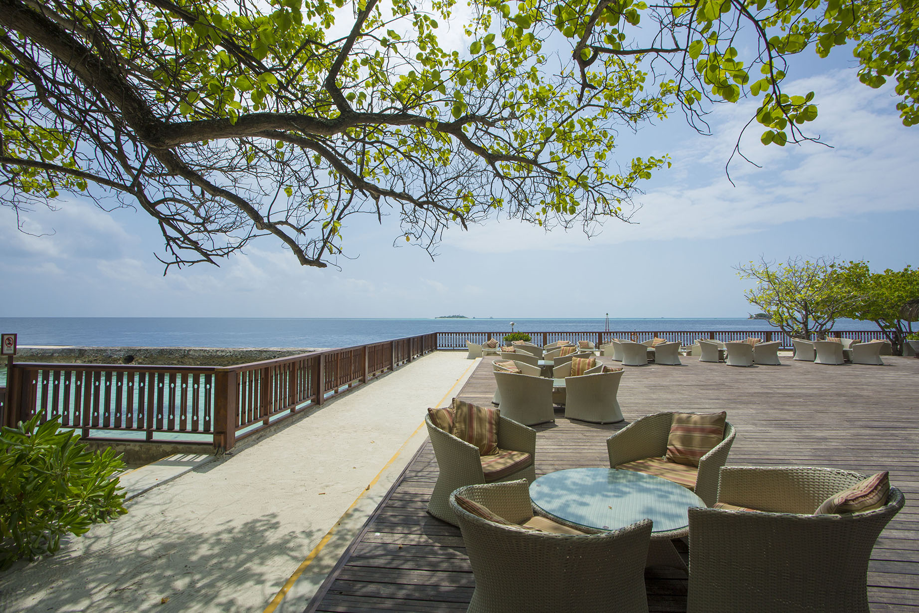 Ellaidhoo Maldives by Cinnamon (May 1, 2026 to Sep 30, 2026) | XL Boland Travel 