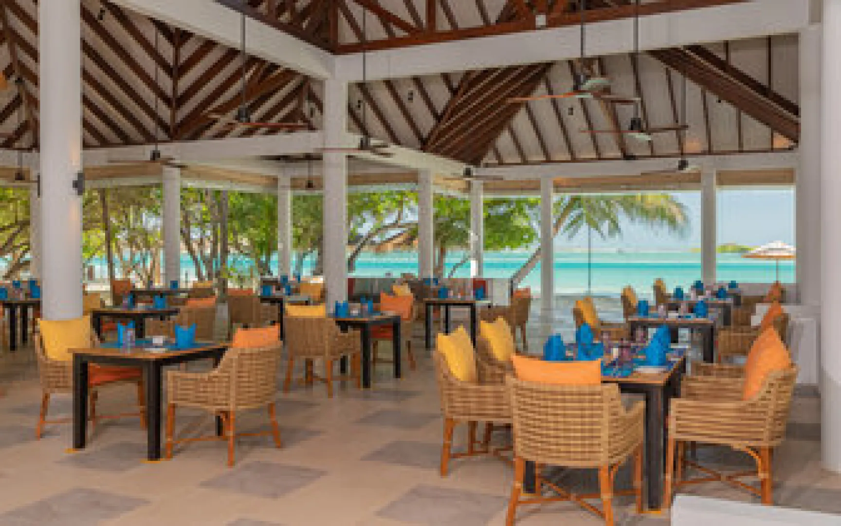 Cinnamon Dhonveli Maldives (May 1, 2026 to Sep 30, 2026) | XL Boland Travel 