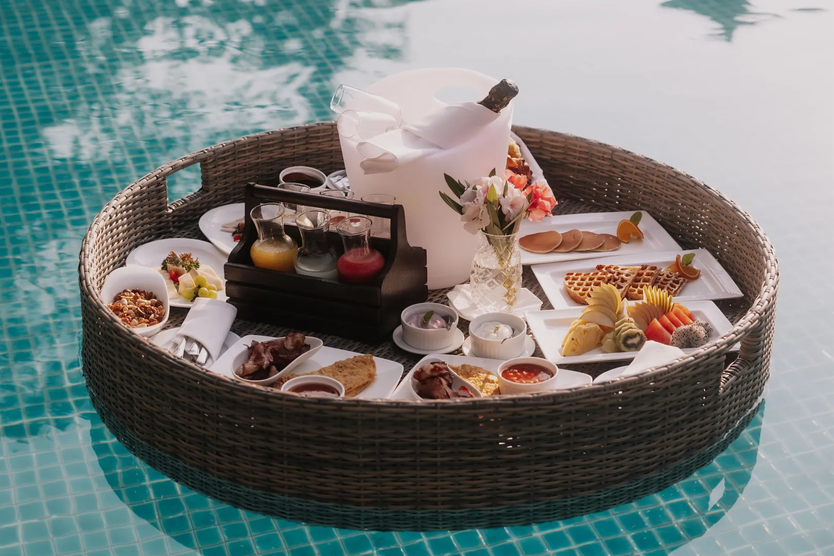Adaaran Select Hudhuran Fushi (May 1, 2026 to Sep 30, 2026) | XL Boland Travel 
