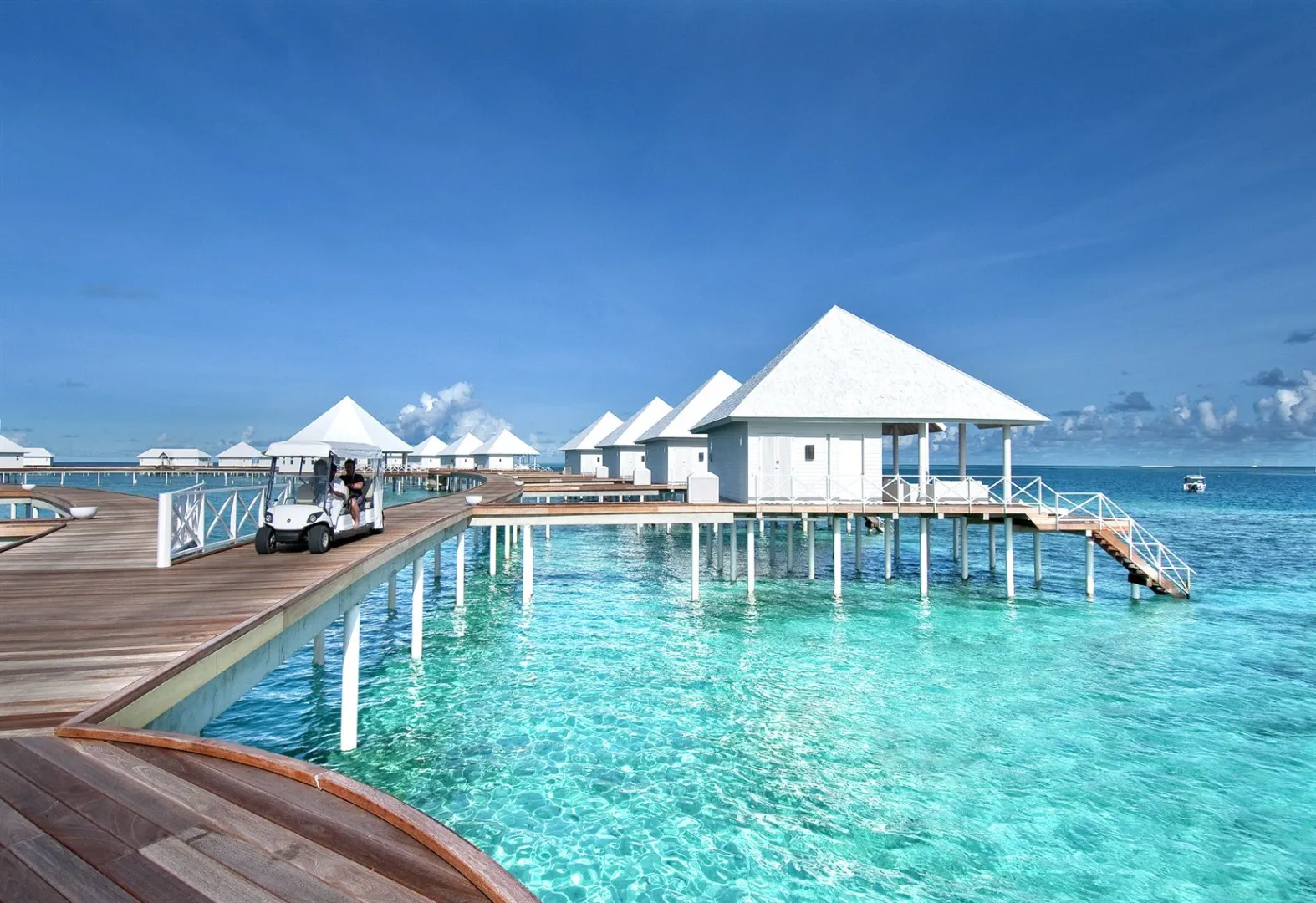 Diamonds Thudufushi (May 1, 2026 to Sep 30, 2026) | XL Boland Travel 